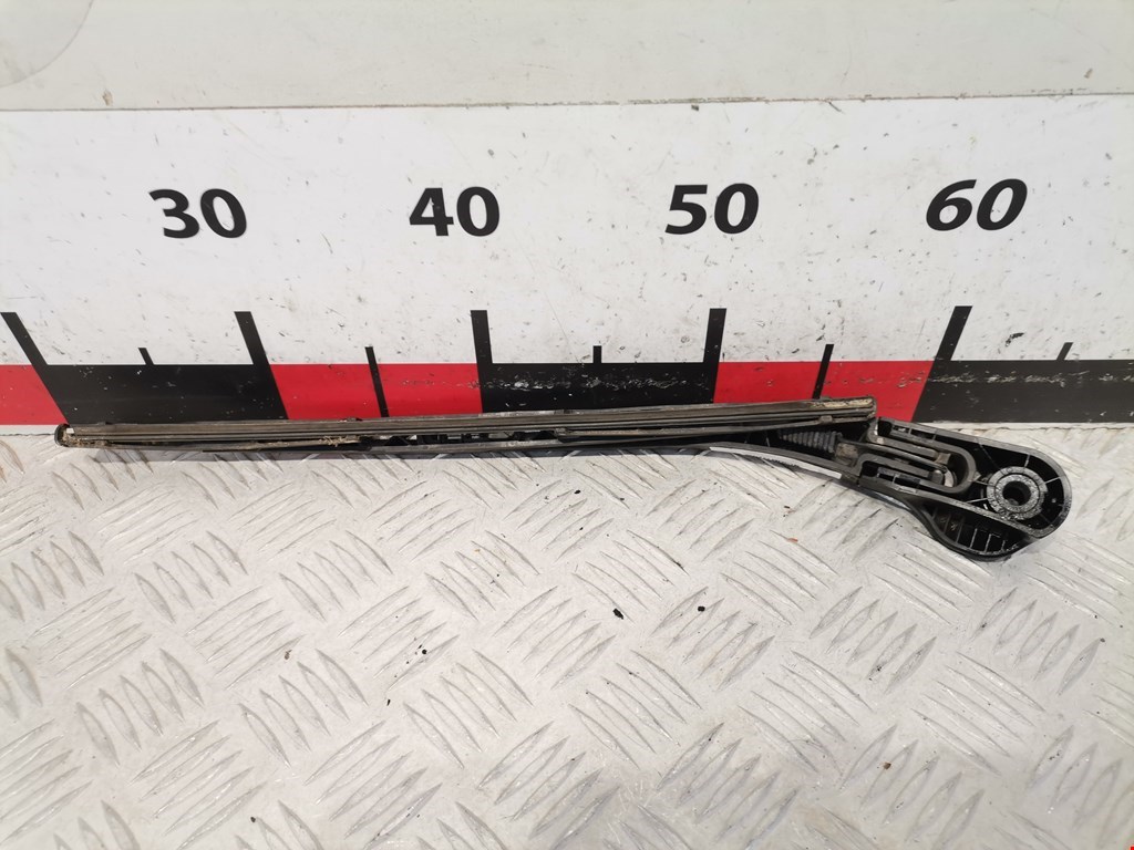 Поводок дворника задний (заднего) PEUGEOT 206 1998-2012