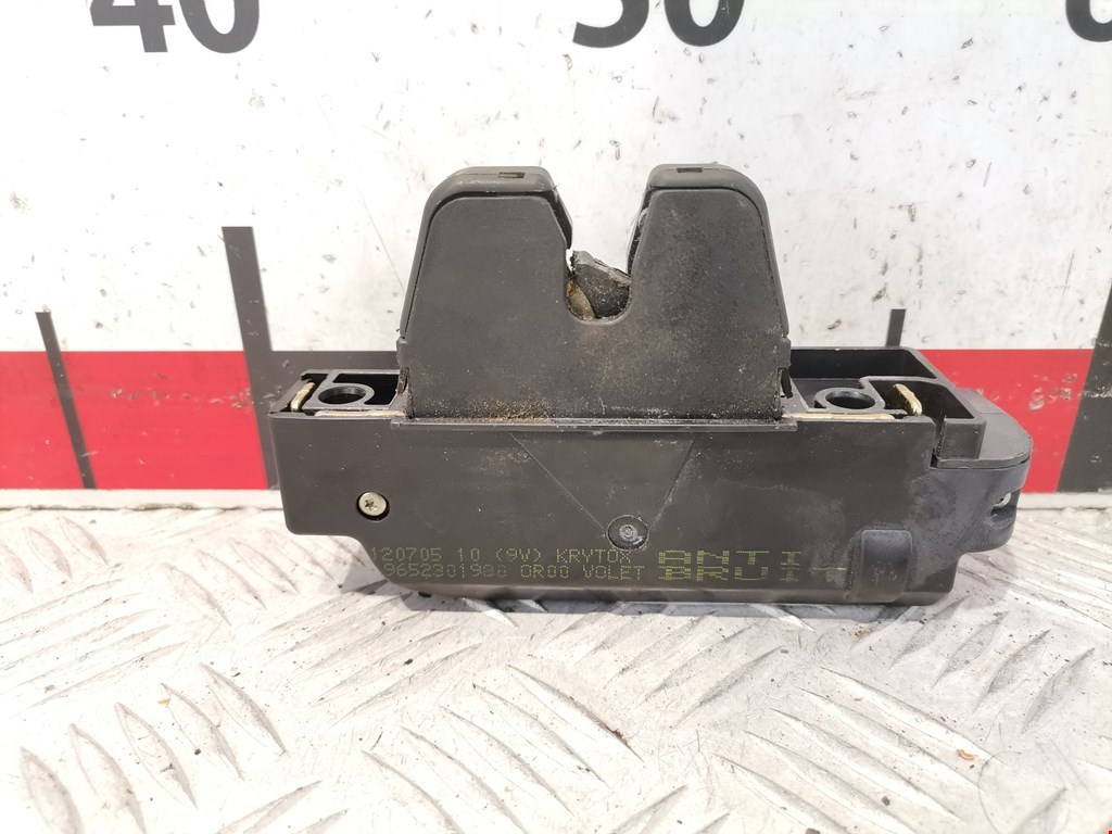 Замок багажника (крышки двери) PEUGEOT 206 1998-2012