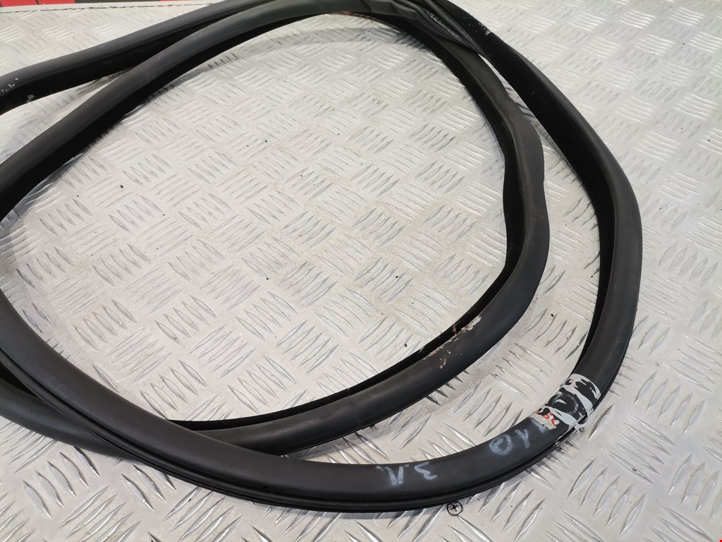 Уплотнитель двери BMW 5er 5 серия F10/F11/F07 2009-2017