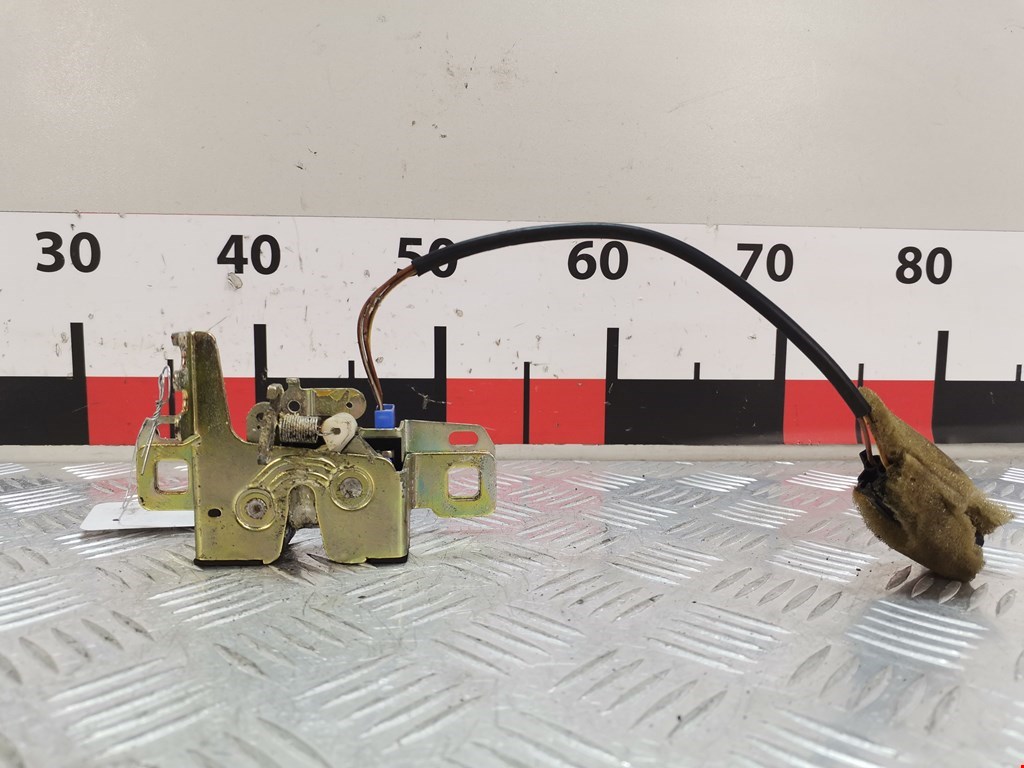 Замок багажника (крышки двери) FORD Cougar 1998-2002