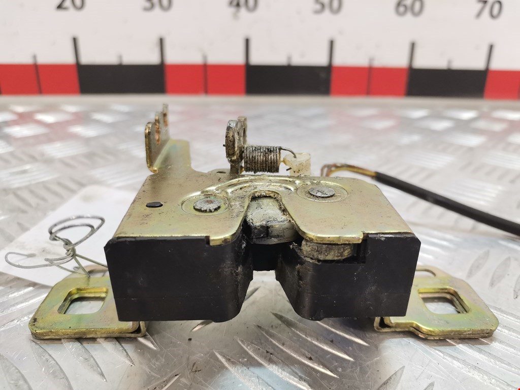 Замок багажника (крышки двери) FORD Cougar 1998-2002