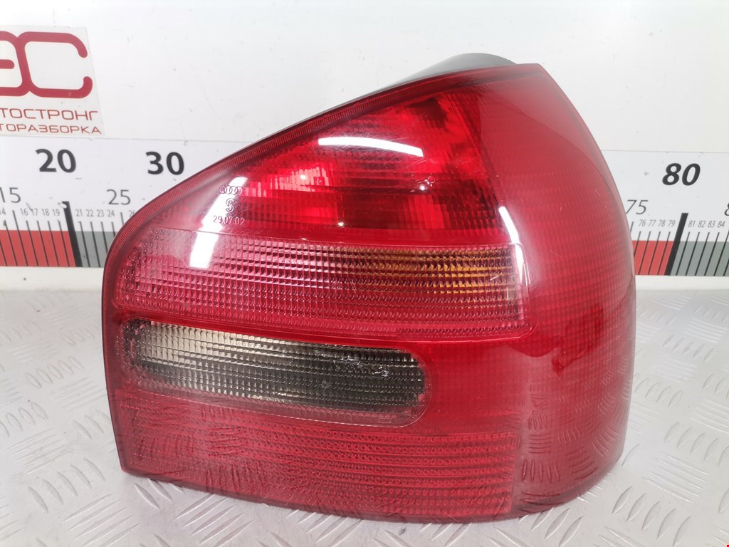 Фонарь задний правый AUDI A3 8L 1996-2003