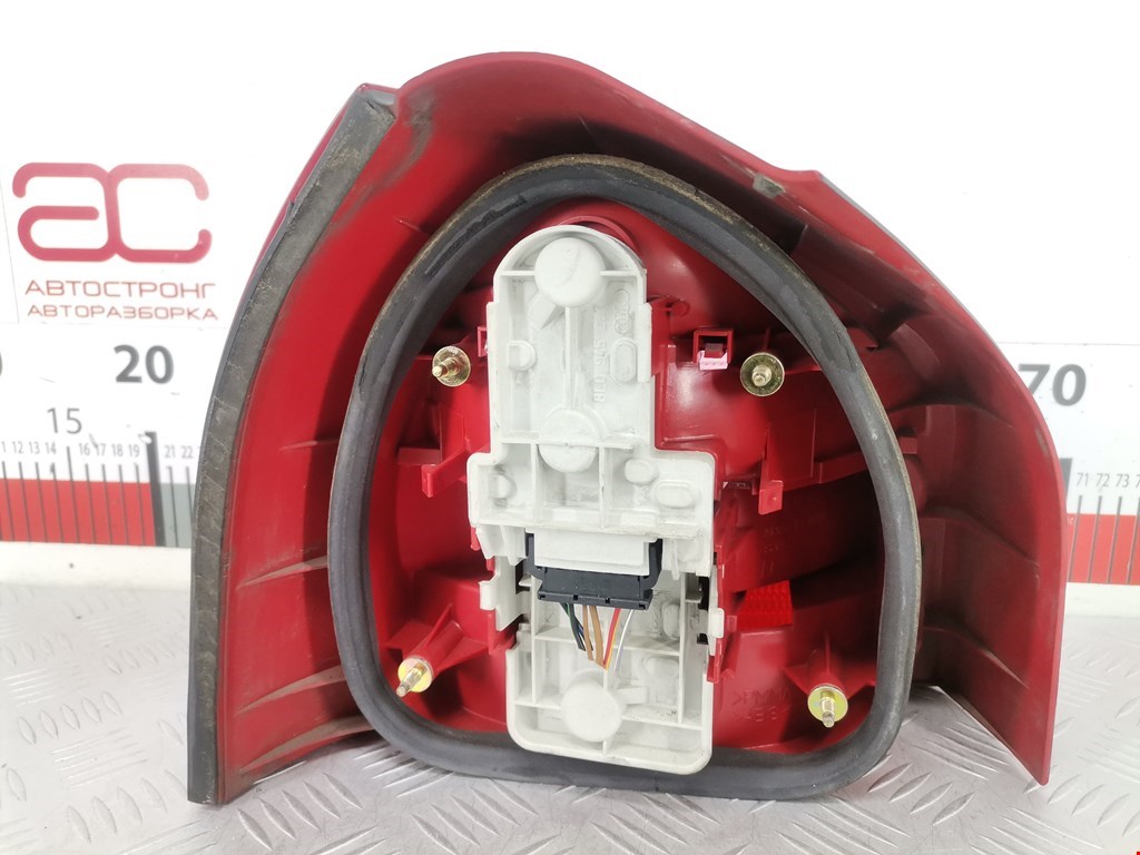 Фонарь задний правый AUDI A3 8L 1996-2003