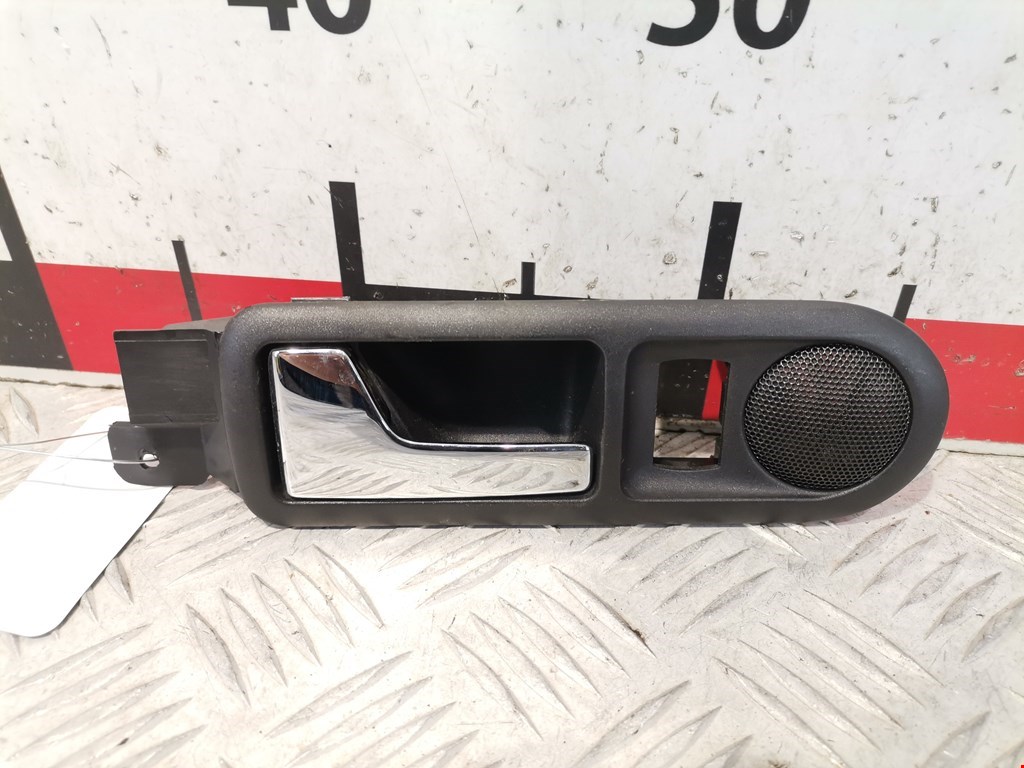 Ручка дверная задняя внутренняя левая VOLKSWAGEN Golf IV 1997-2003