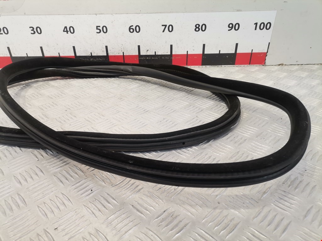 Уплотнитель двери BMW 5er 5 серия F10/F11/F07 2009-2017