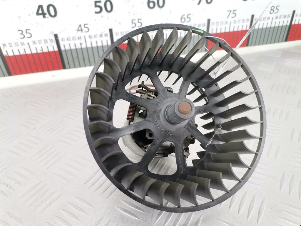 Моторчик (мотор) отопителя салона OPEL Corsa B 1993-2000