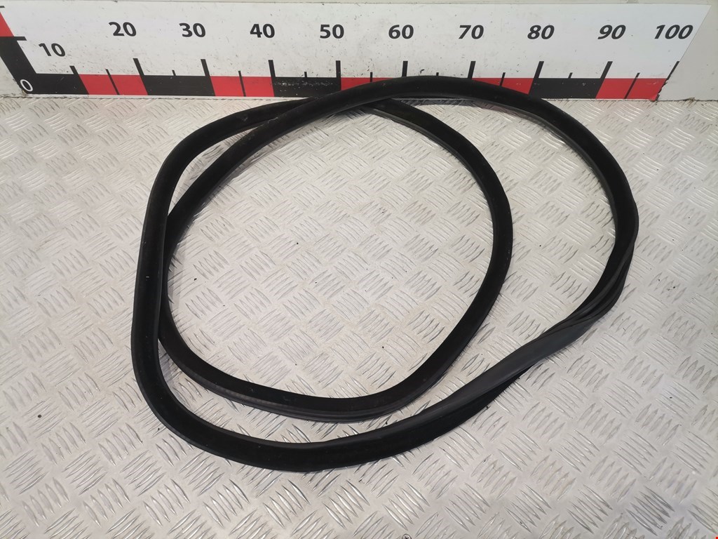 Уплотнитель двери BMW 5er 5 серия F10/F11/F07 2009-2017