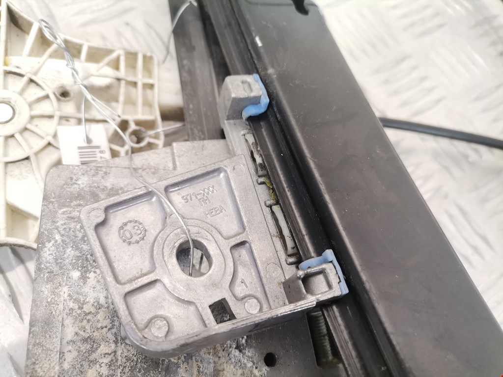 Стеклоподъемник передний правый MERCEDES-BENZ CLK-Class W209 2002-2009