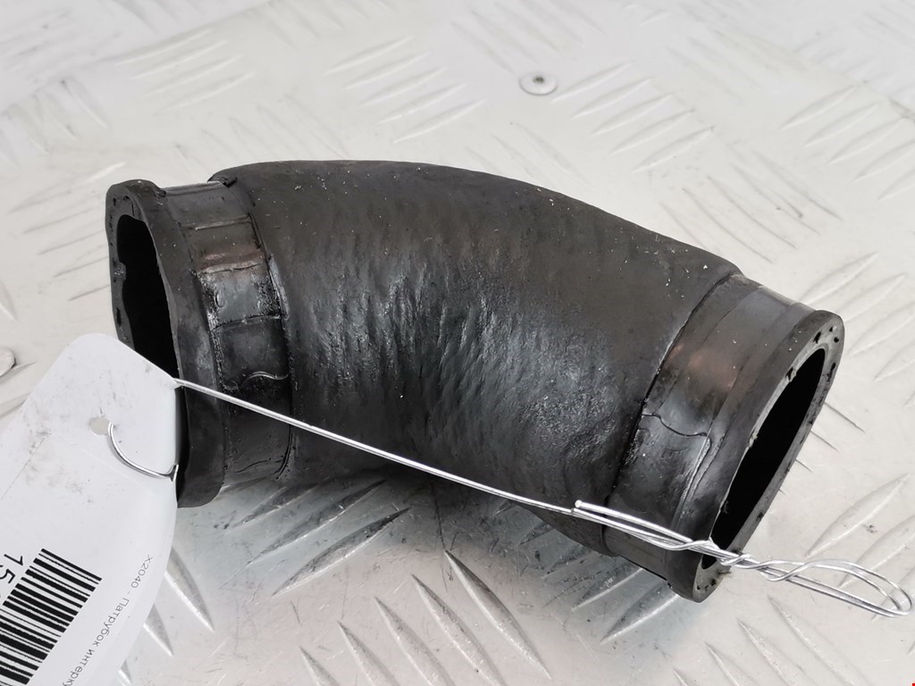 Патрубок интеркулера TOYOTA Yaris 1999-2005