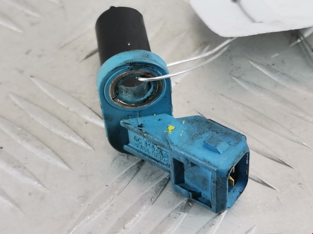 Датчик положения коленвала FORD Fiesta 2001-2008