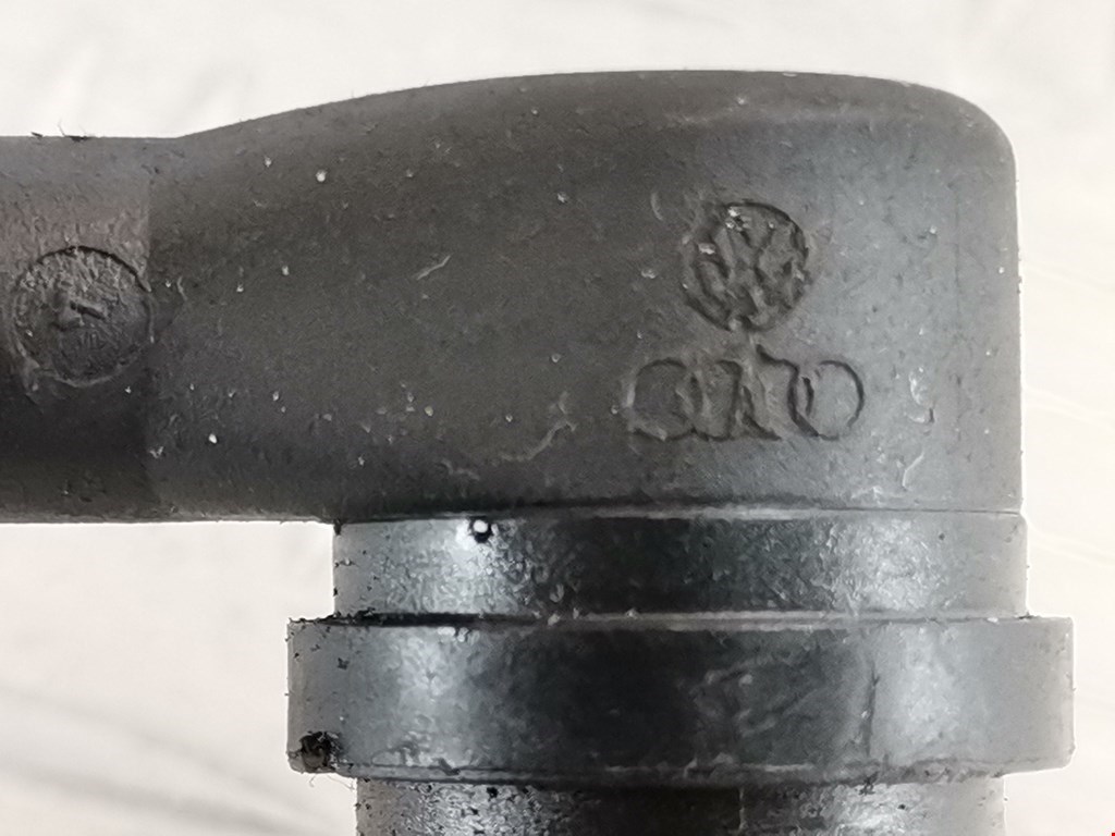 Датчик положения коленвала VOLKSWAGEN Caddy II 1995-2004