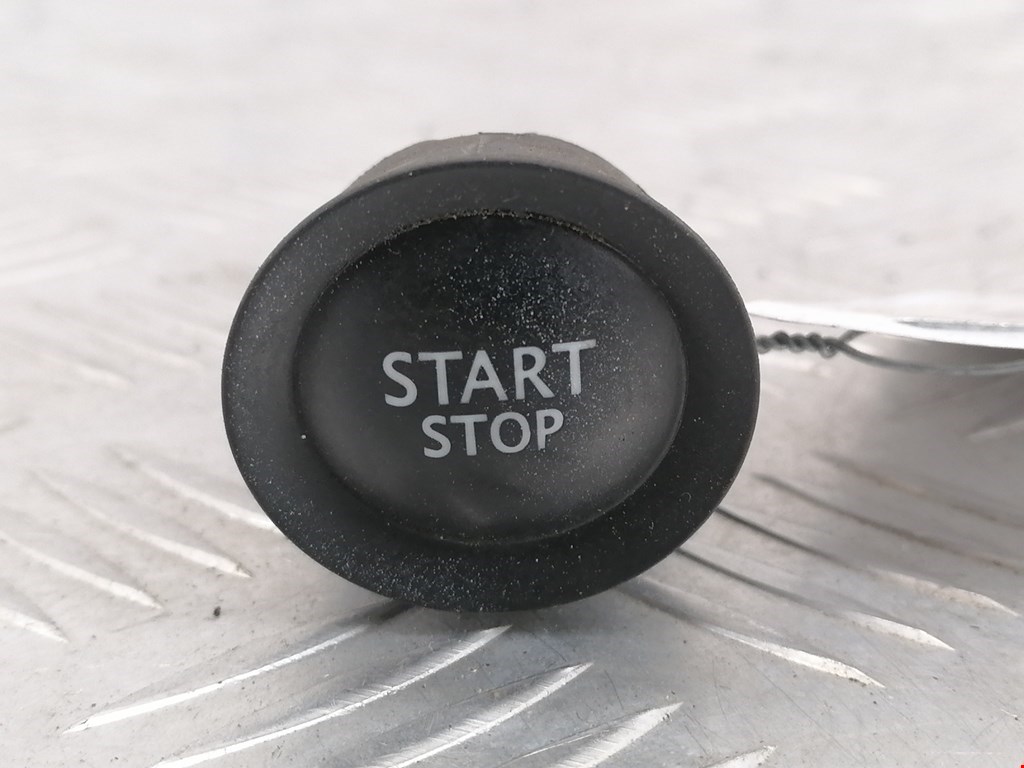 Кнопка старт-стоп (запуска двигателя) Renault Megane 2 (2002-2009)