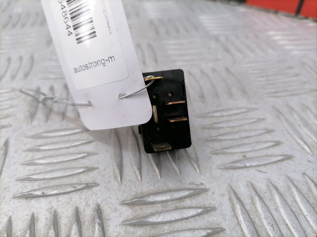 Кнопка стеклоподъемника AUDI A8 D2 1994-2002