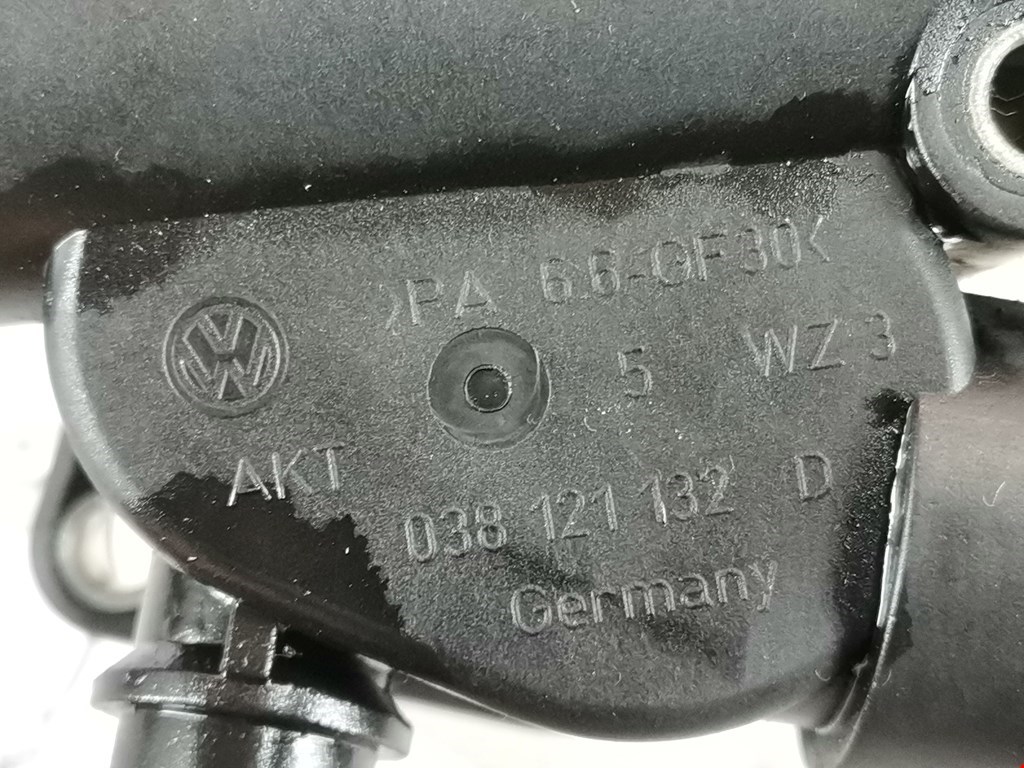 Тройник системы охлаждения AUDI A4 B7 2004-2007