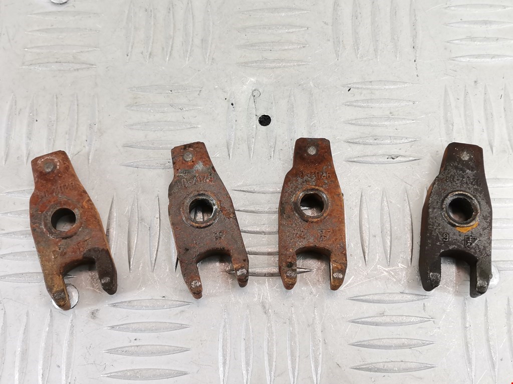 Кронштейн форсунки PEUGEOT 307 2001-2008