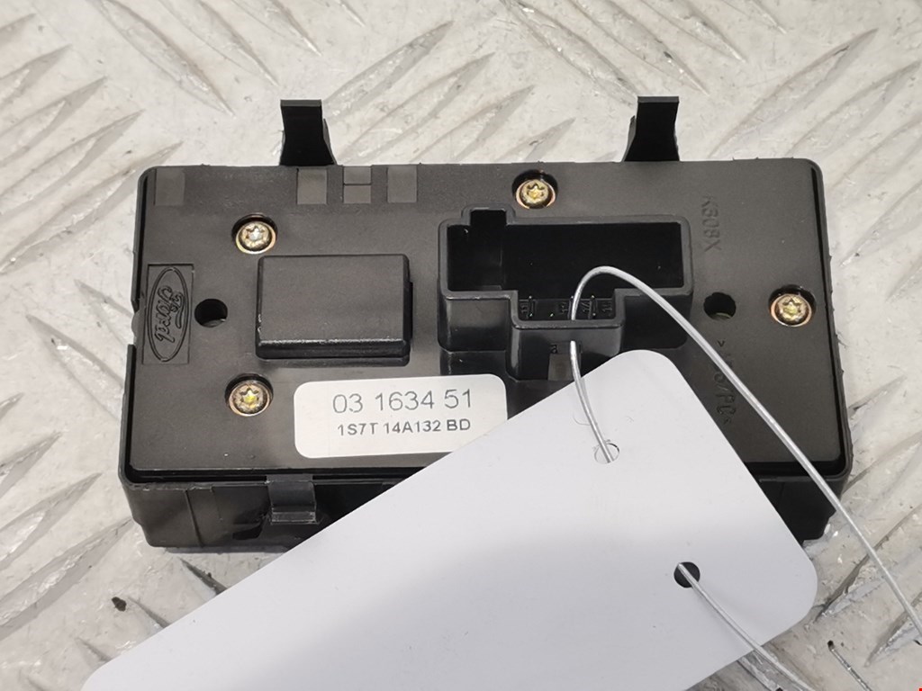 Блок управления стеклоподъемниками FORD Mondeo III 2000-2007