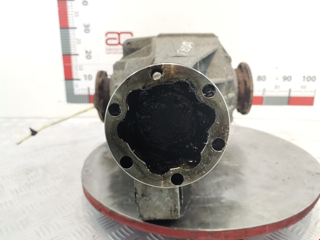 Редуктор заднего моста VOLKSWAGEN Touareg 2002-2010