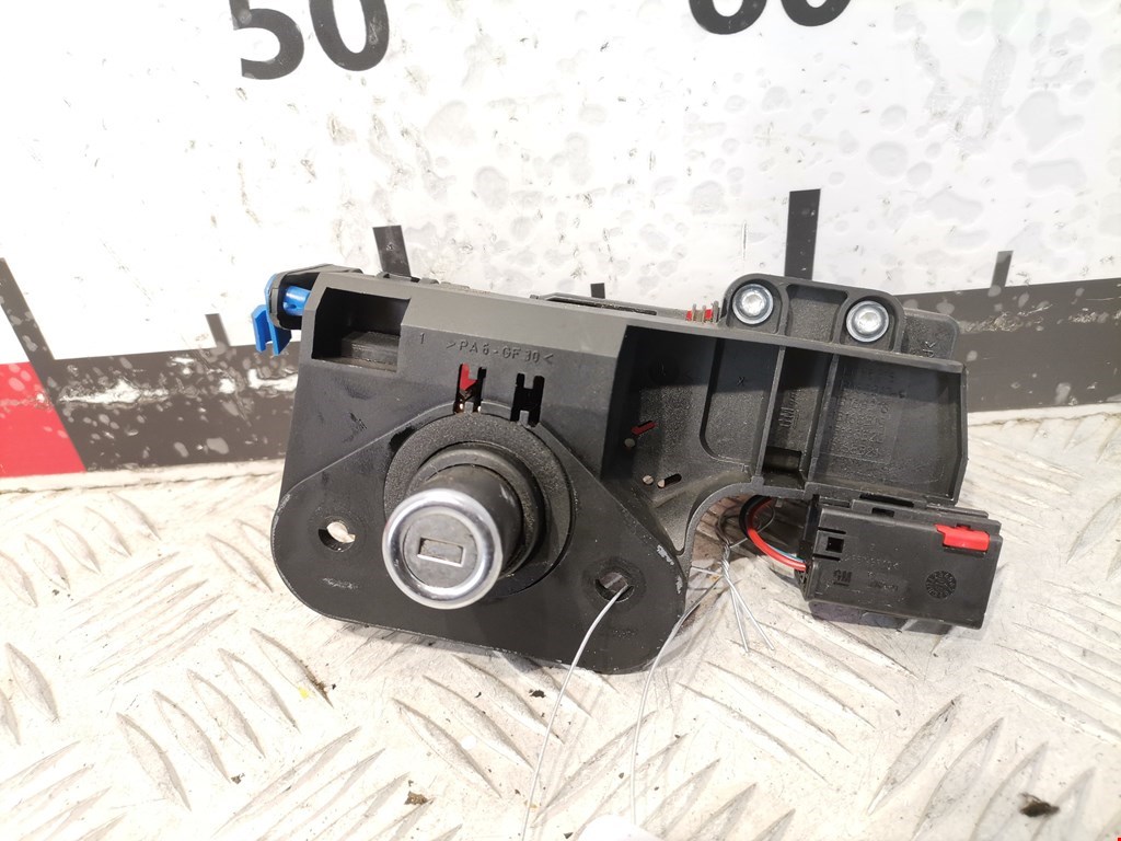 Ручка двери багажника наружная OPEL Corsa C 2000-2006