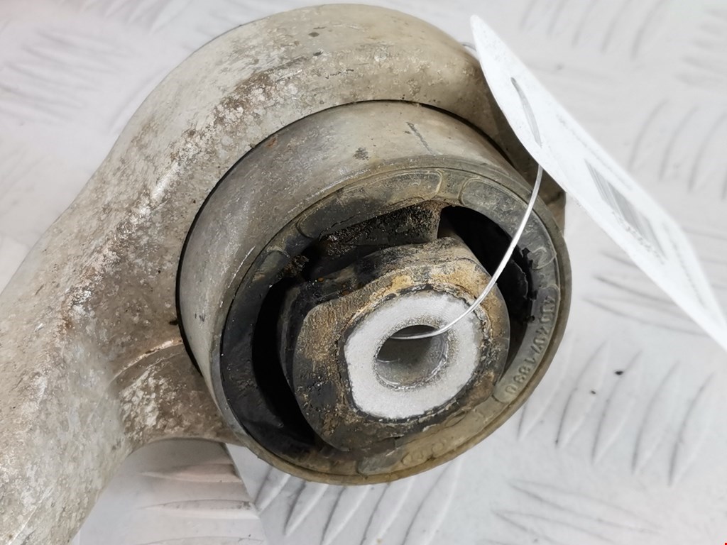 Рычаг передний правый VOLKSWAGEN Passat B5 1997-2005