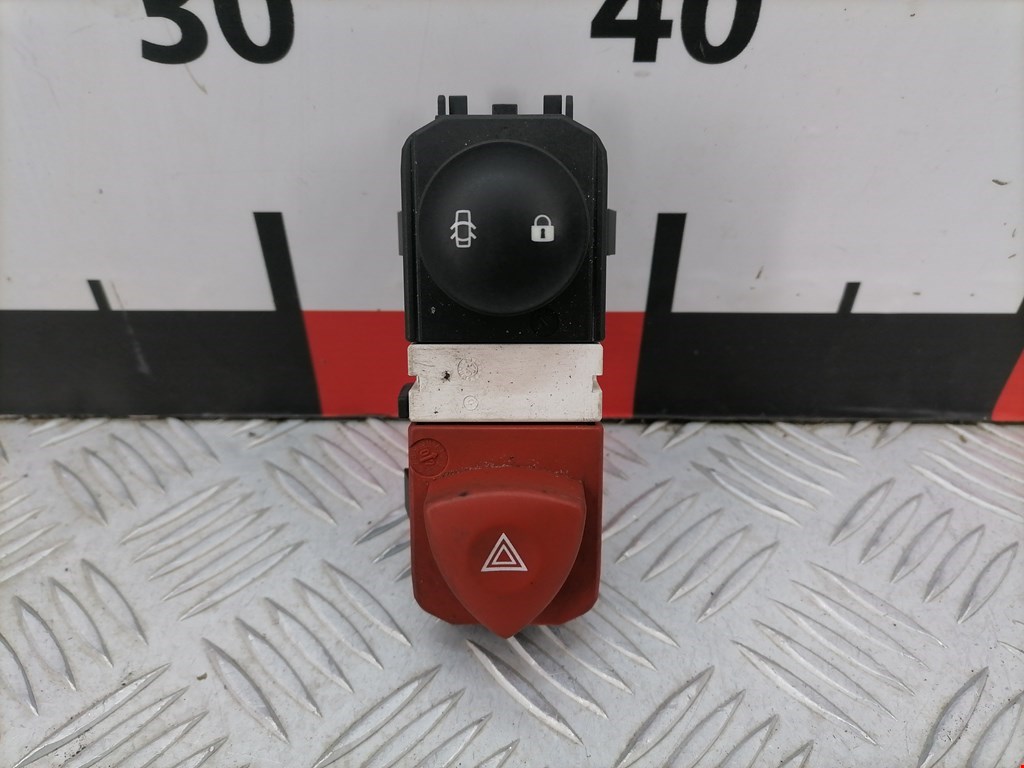 Кнопка аварийной сигнализации (аварийки) RENAULT Scenic II 2003-2010