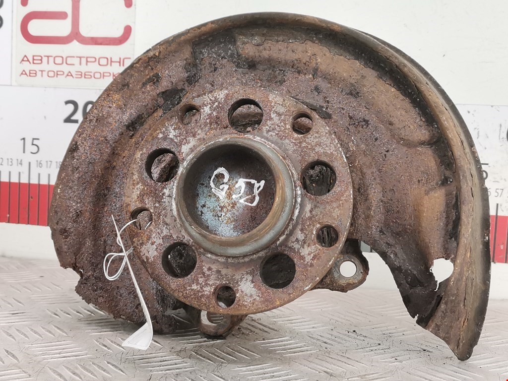 Ступица задняя левая AUDI A6 C5 1997-2004