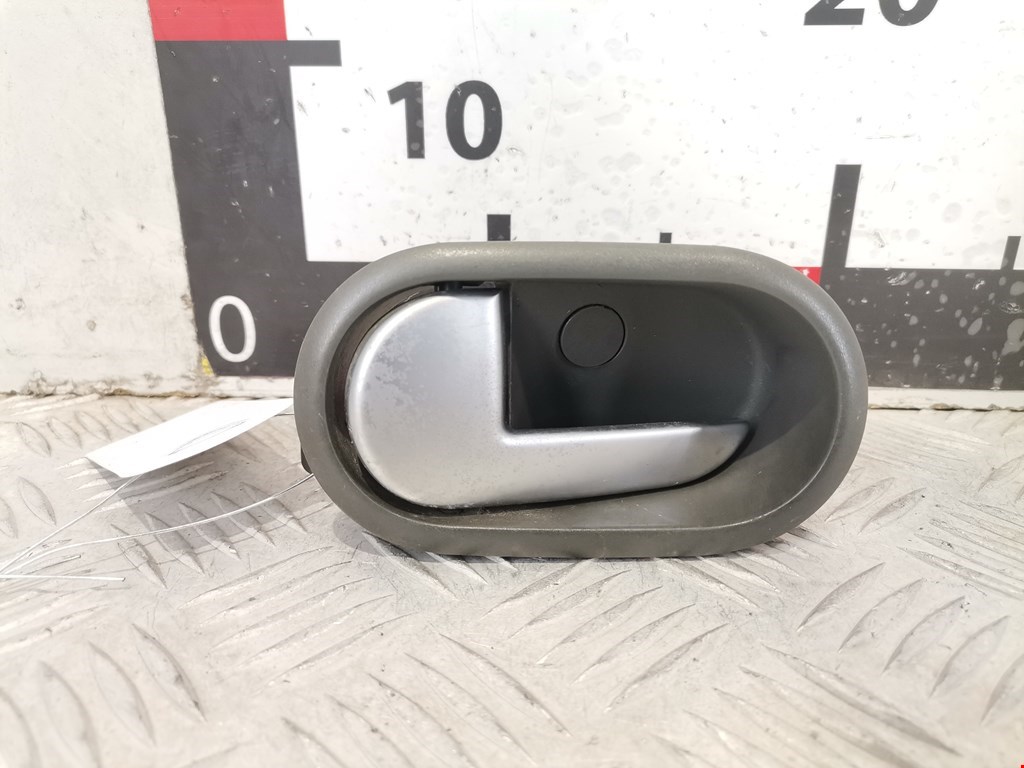 Ручка дверная передняя внутренняя левая FORD Fiesta 2001-2008