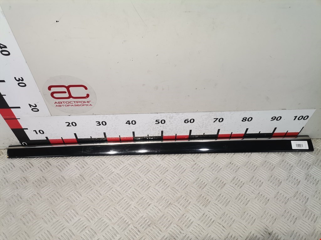 Накладка декоративная (молдинг) двери передней левой Mercedes E-Class (W211) (2002-2009)