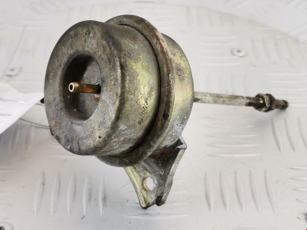 Моторчик привода (положения воздушных) заслонок (актуатор сервопривода турбины) CITROEN C5 I 2001-2008