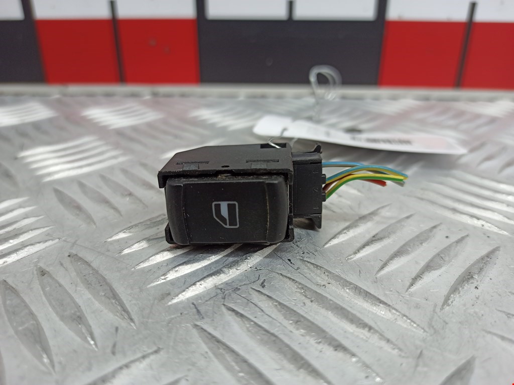 Кнопка стеклоподъемника SKODA Octavia A4 1U- 1997-2010