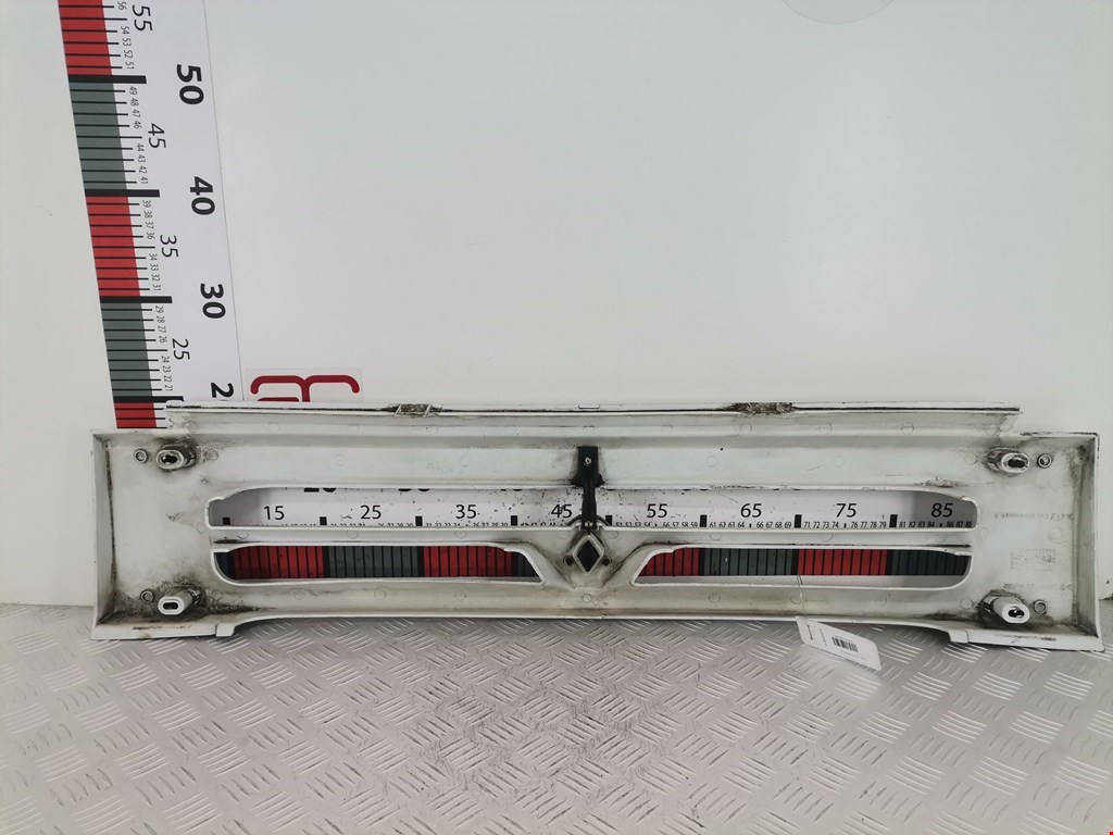 Решетка радиатора RENAULT Master 1980-1998