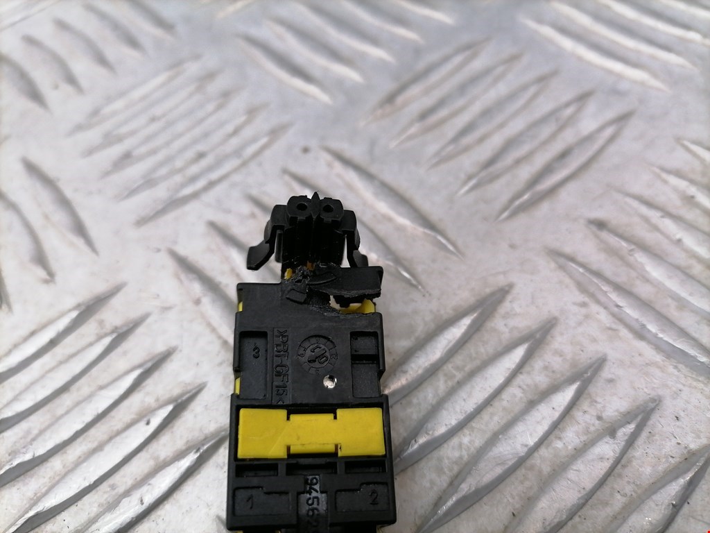 Ремень безопасности передний правый VOLVO V70 II 2000-2007