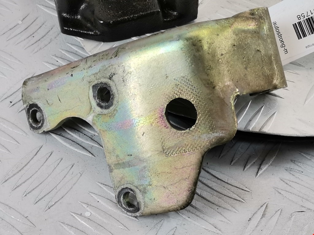 Кронштейн генератора FIAT Brava 1995-2001