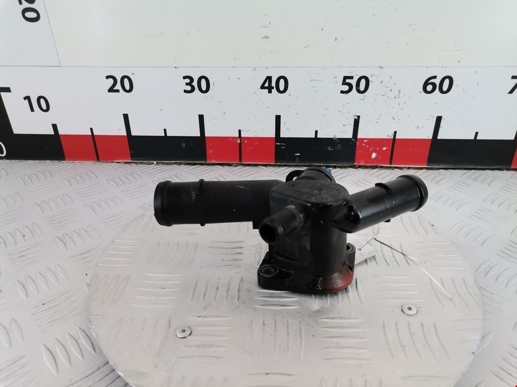 Фланец двигателя системы охлаждения AUDI A3 8L 1996-2003