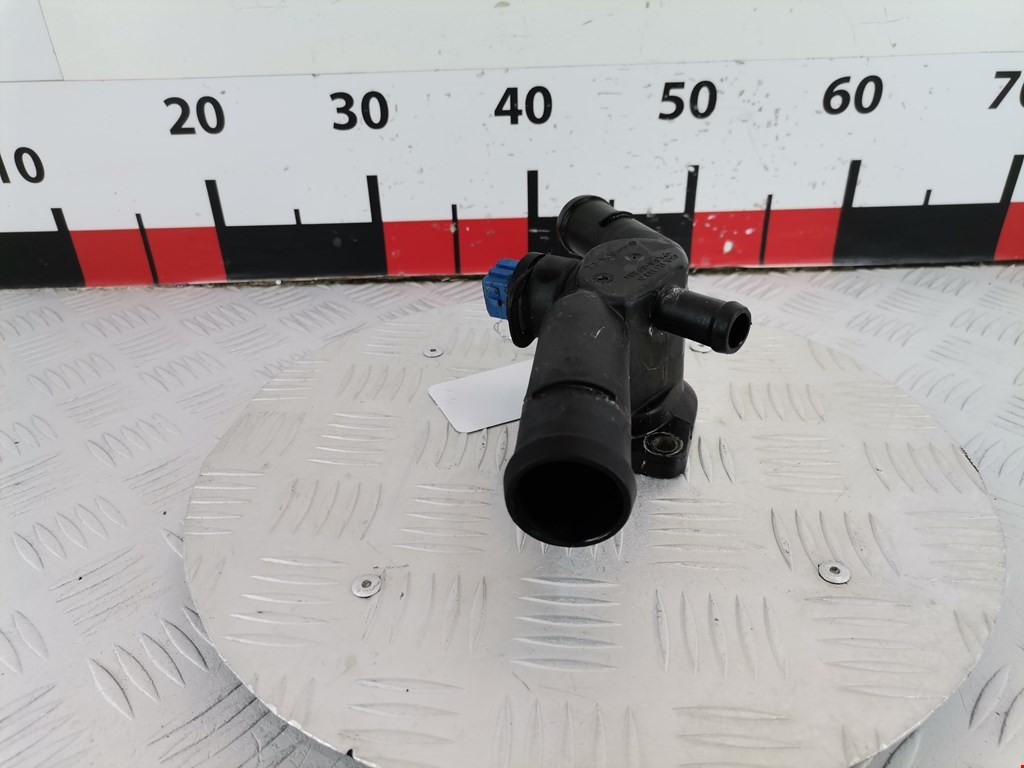 Фланец двигателя системы охлаждения AUDI A3 8L 1996-2003