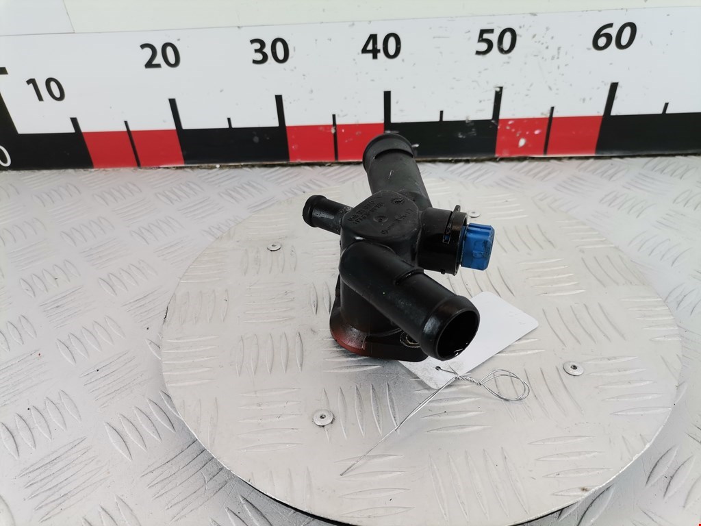 Фланец двигателя системы охлаждения AUDI A3 8L 1996-2003