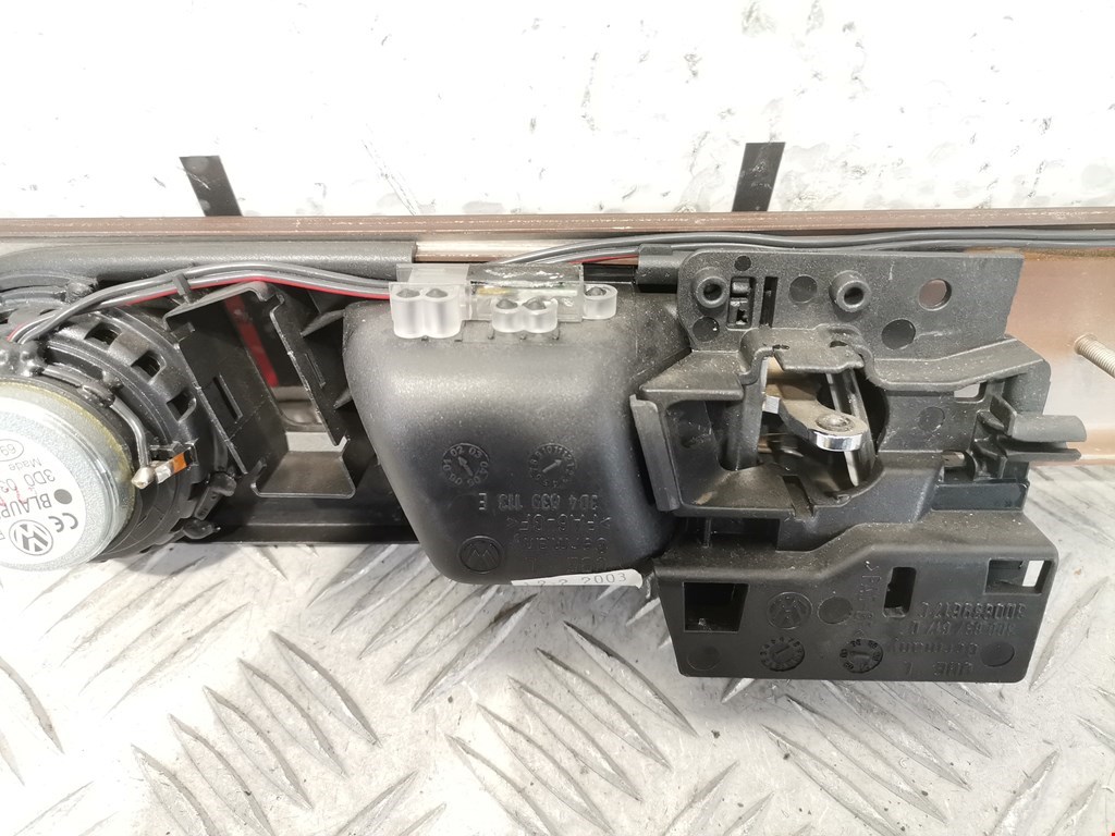 Ручка дверная задняя внутренняя левая VOLKSWAGEN Phaeton 2002-2016