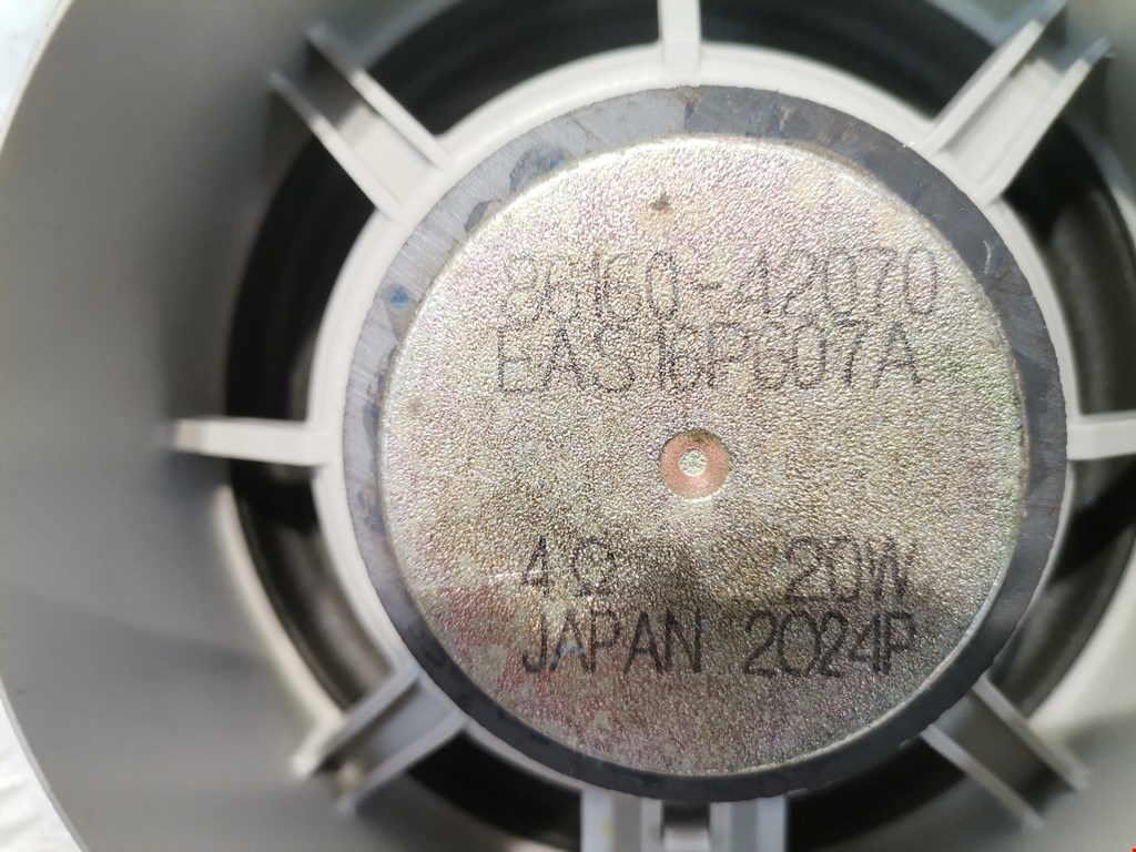 Динамик TOYOTA RAV 4 XA20 2000-2005