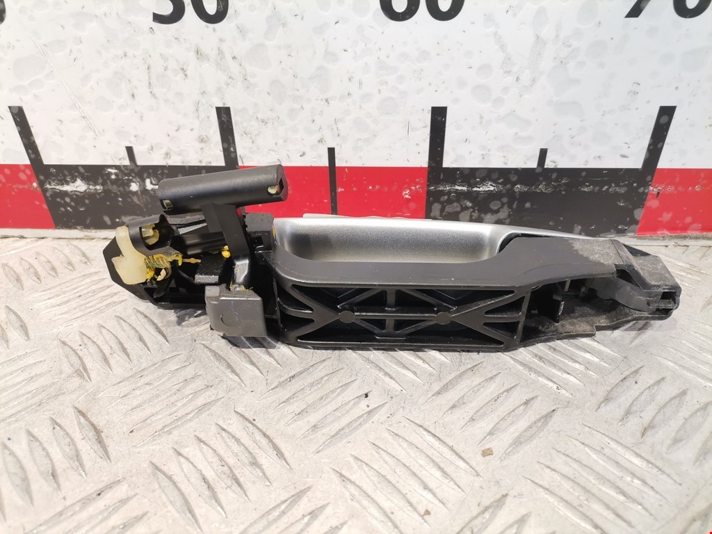 Ручка двери задней наружная левая TOYOTA RAV 4 XA20 2000-2005