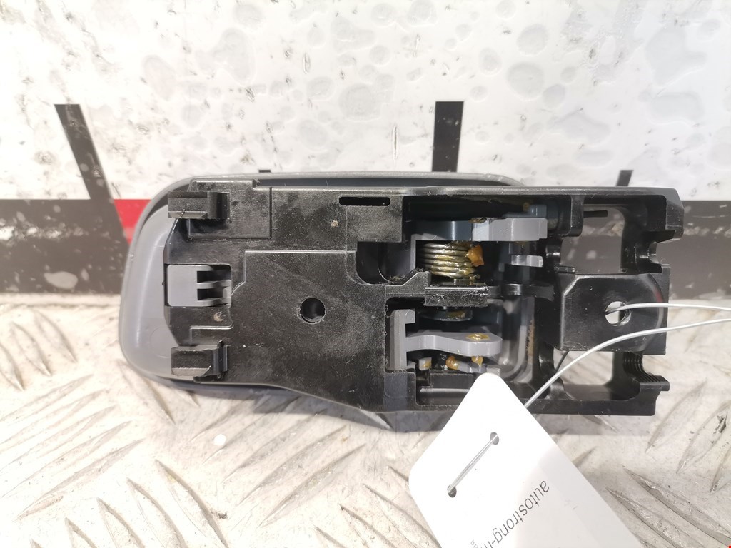 Ручка дверная задняя внутренняя правая TOYOTA RAV 4 XA20 2000-2005