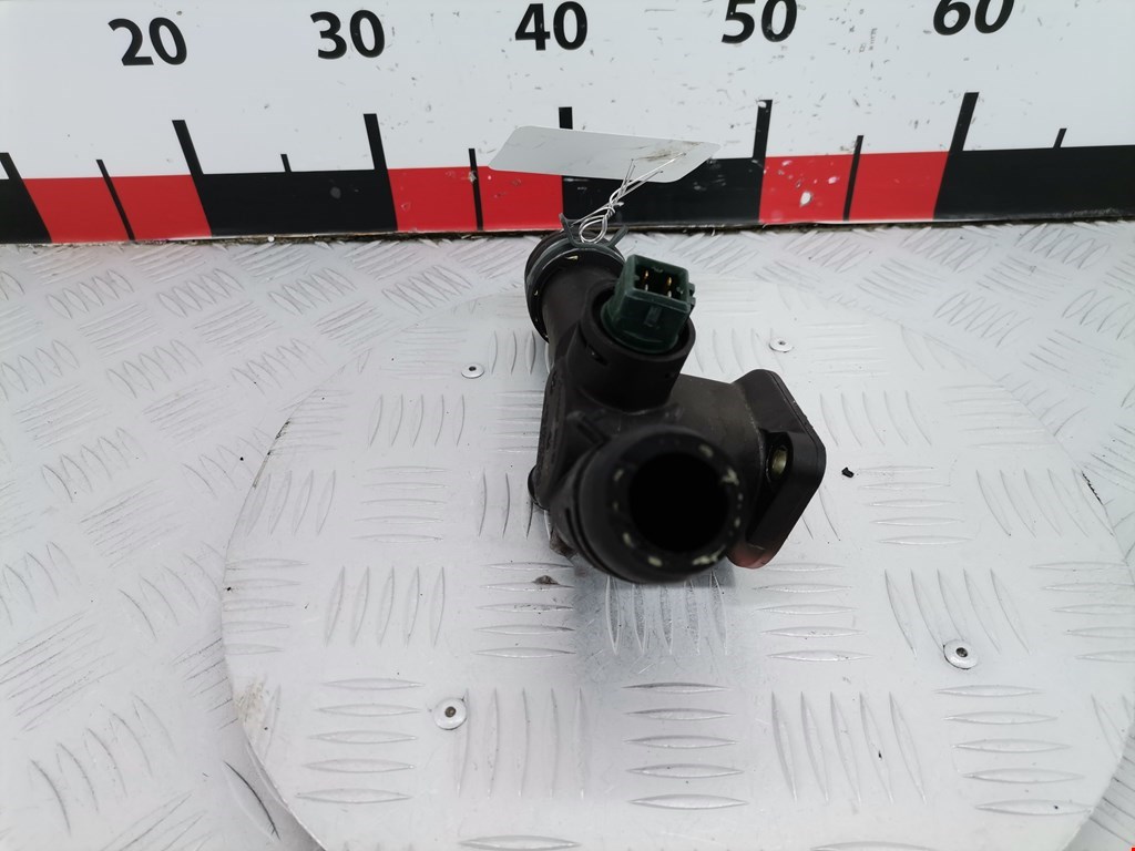 Тройник системы охлаждения VOLKSWAGEN Golf IV 1997-2003