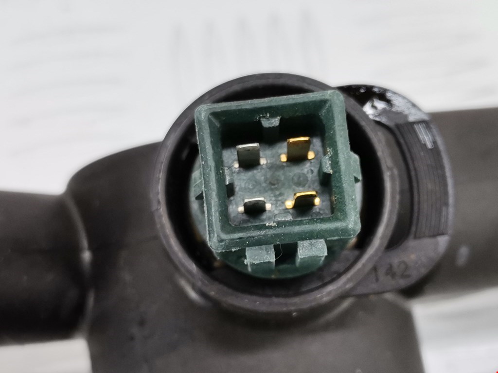 Тройник системы охлаждения VOLKSWAGEN Golf IV 1997-2003