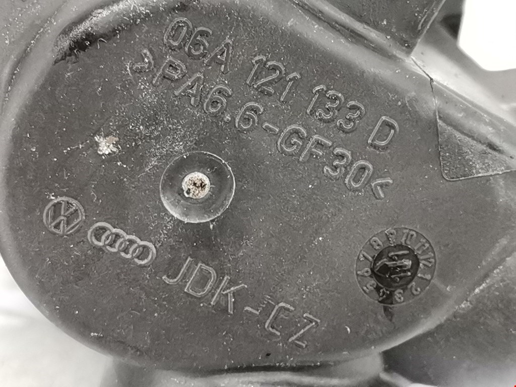 Тройник системы охлаждения VOLKSWAGEN Golf IV 1997-2003