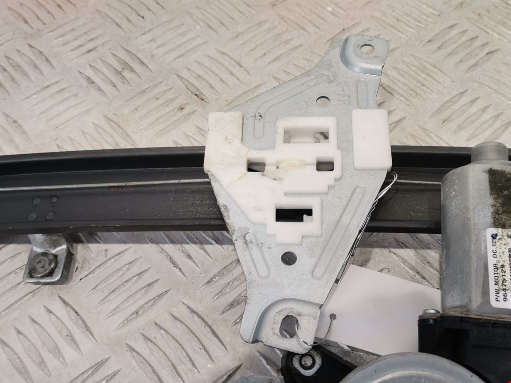 Стеклоподъемник передний правый DAEWOO Nubira 2003-2007