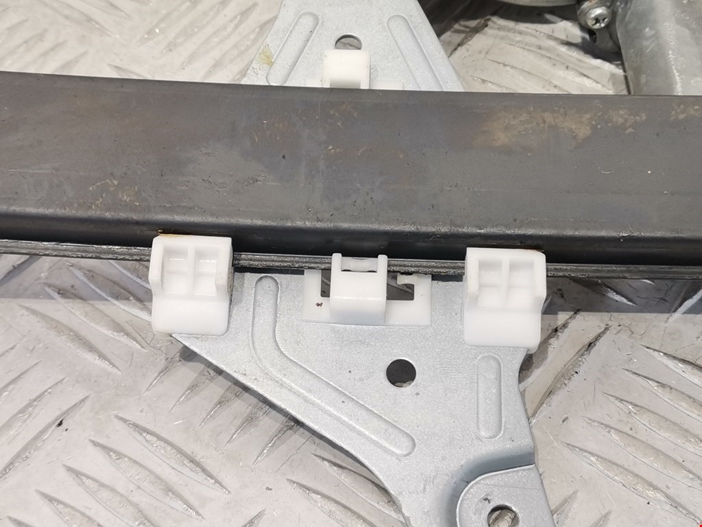 Стеклоподъемник передний правый DAEWOO Nubira 2003-2007