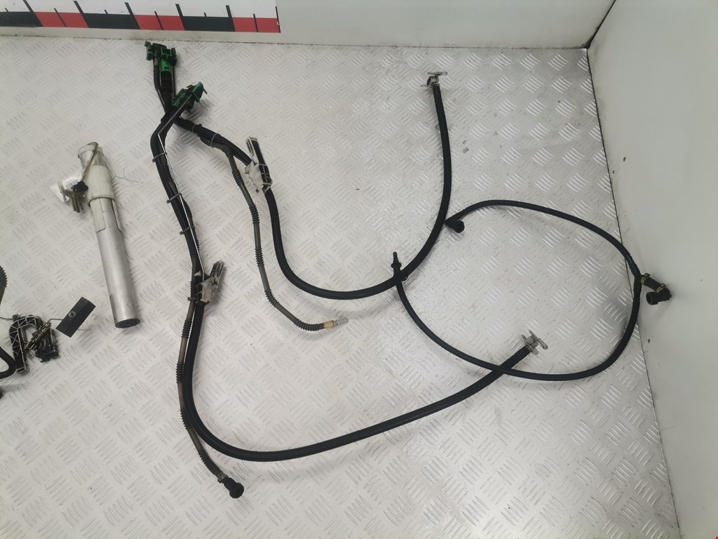 Насос топливный (электрический) VOLKSWAGEN Phaeton 2002-2016