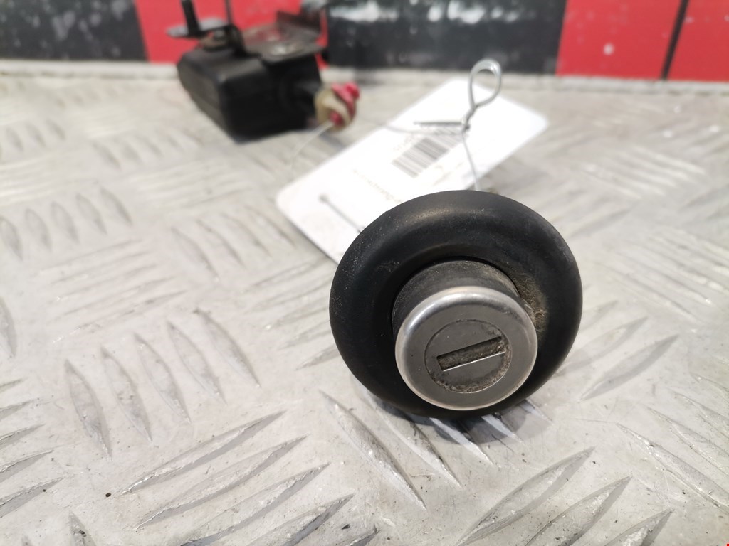 Ручка двери багажника наружная DACIA Sandero 2008-2012