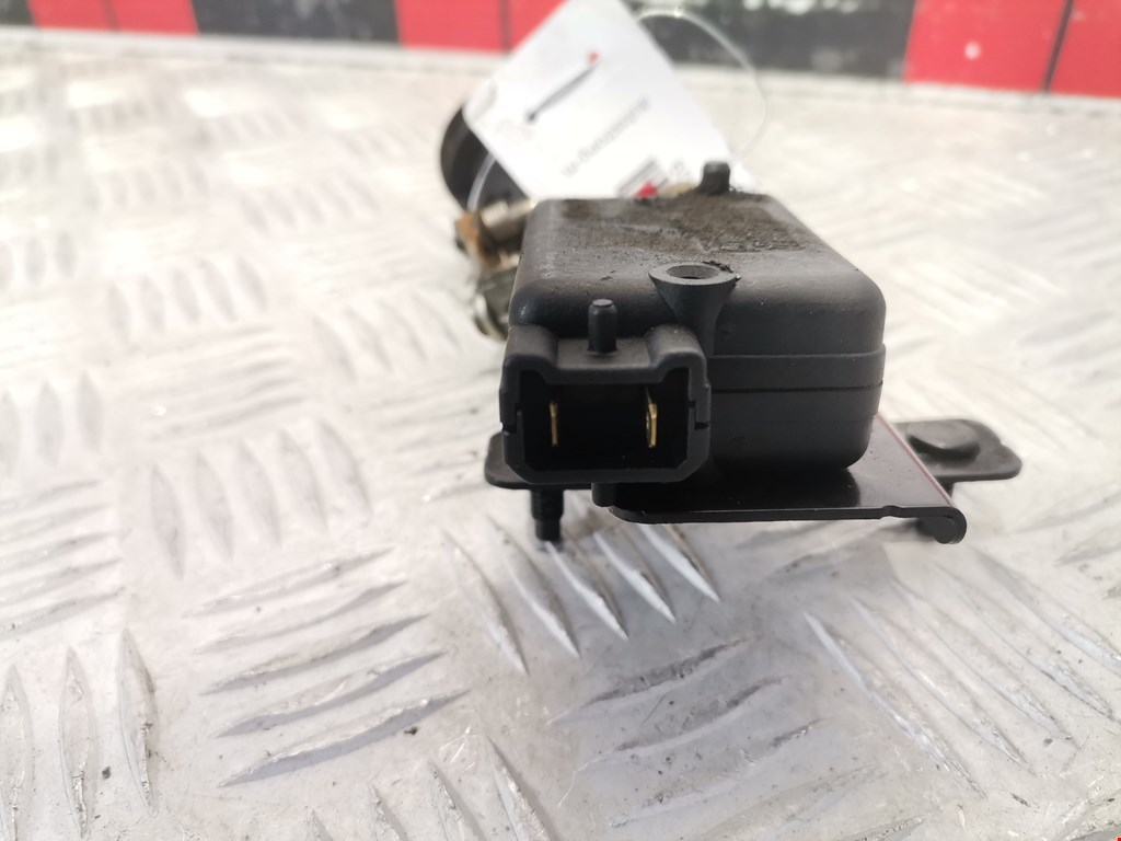 Ручка двери багажника наружная DACIA Sandero 2008-2012