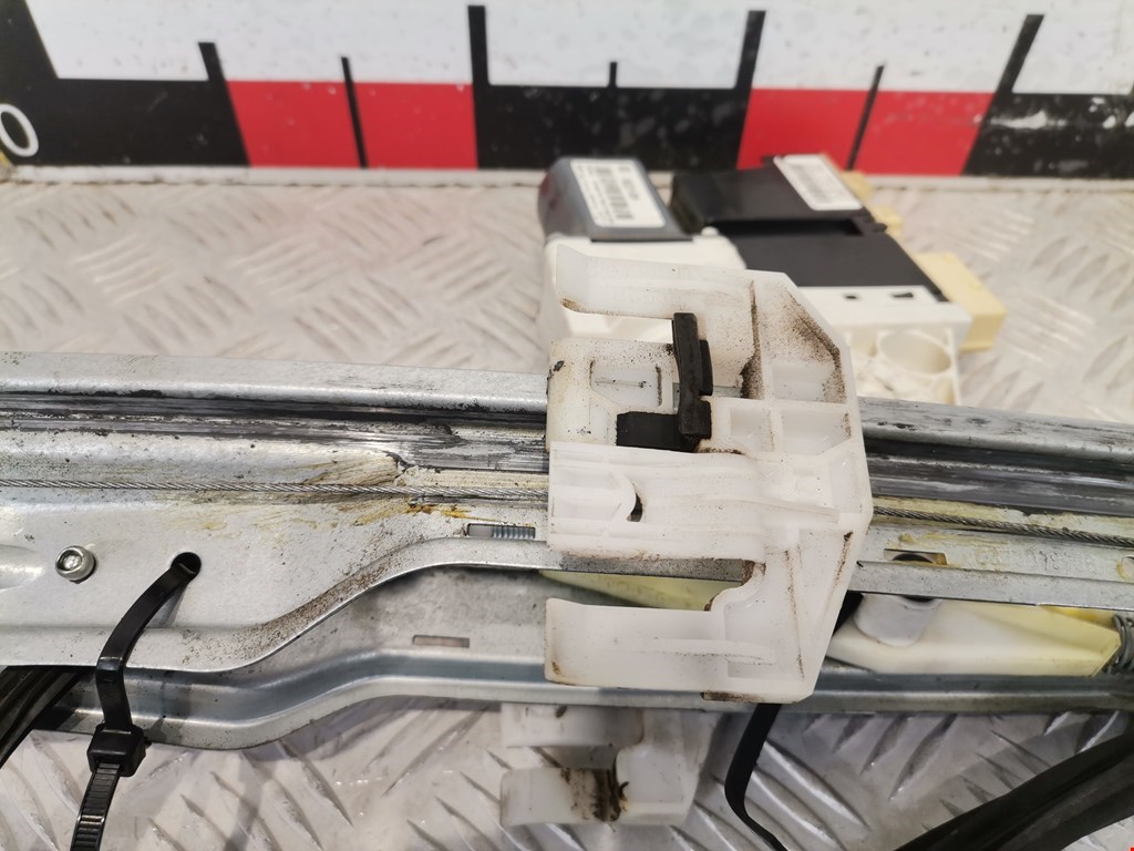 Стеклоподъемник передний левый CITROEN C5 I 2001-2008