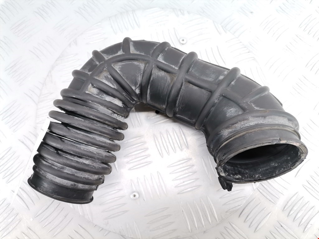 Патрубок воздушного фильтра FORD Fiesta 2001-2008