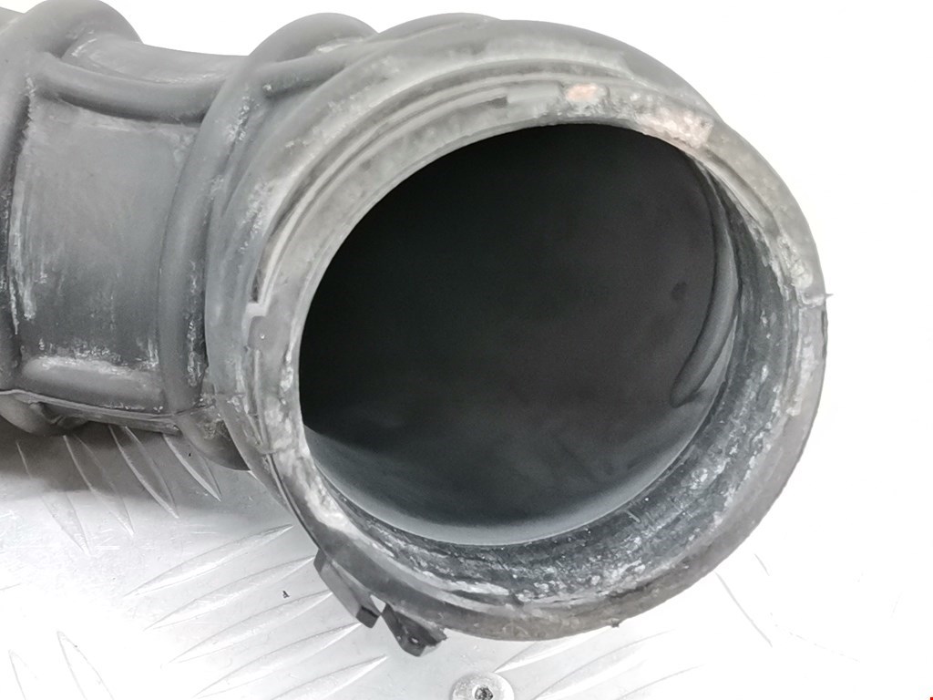 Патрубок воздушного фильтра FORD Fiesta 2001-2008